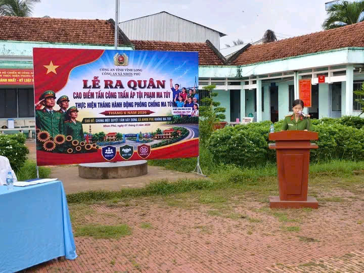 XÃ NHƠN PHÚ RA QUÂN HƯỞNG ỨNG THÁNG HÀNH ĐỘNG PHÒNG, CHỐNG MA TÚY